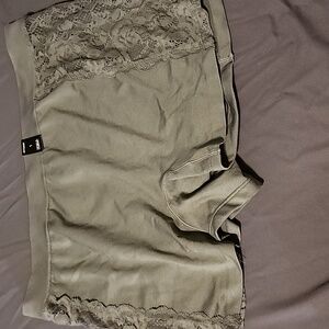 Torrid Boyshorts size 1